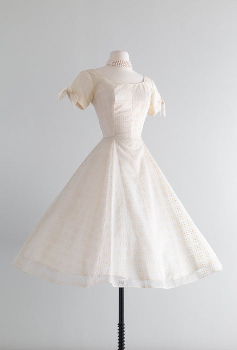Stunning 1950's Ivory Dotted Organza Wedding Dress / Small