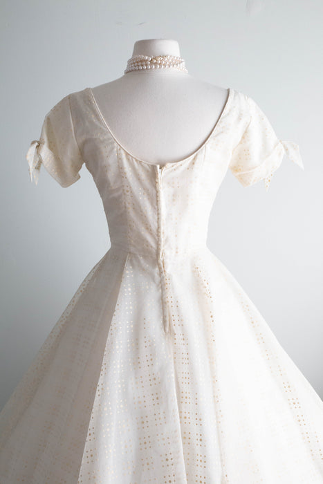 Stunning 1950's Ivory Dotted Organza Wedding Dress / Small