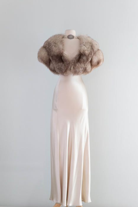 Glamorous 1950's Norwegian Silver Fox Fur Wrap From Bonwit Teller / OS