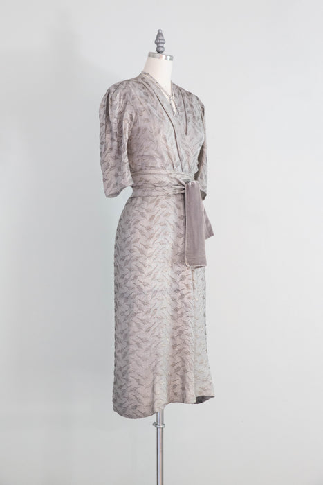 Exquisite 1930's Metallic Silver Lame Evening Dress With Wheat Motif / Small