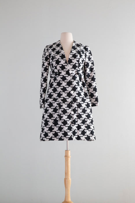 MODEST OF THE MOD 1960's Giant Houndstooth Jacket By Eloise Curtis / Small