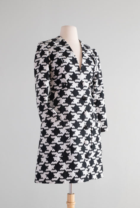 MODEST OF THE MOD 1960's Giant Houndstooth Jacket By Eloise Curtis / Small