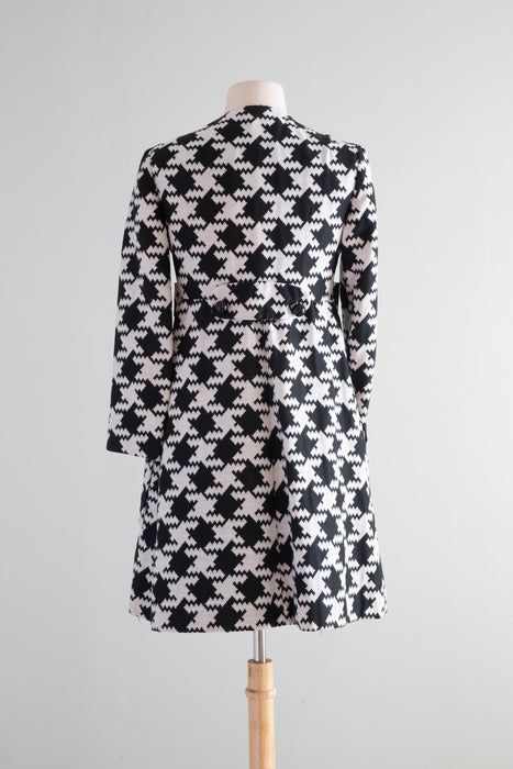 MODEST OF THE MOD 1960's Giant Houndstooth Jacket By Eloise Curtis / Small