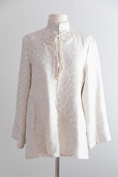 Vintage 1940's Shimmering Silver Brocade Asian Swing Coat / M