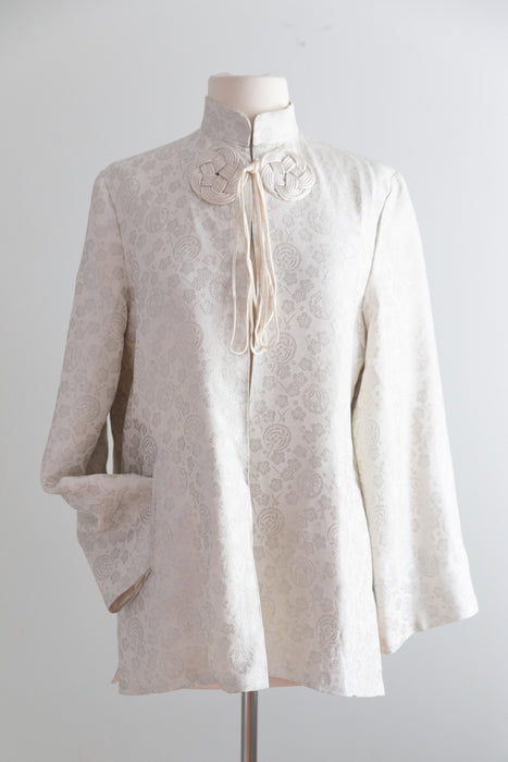 Vintage 1940's Shimmering Silver Brocade Asian Swing Coat / M