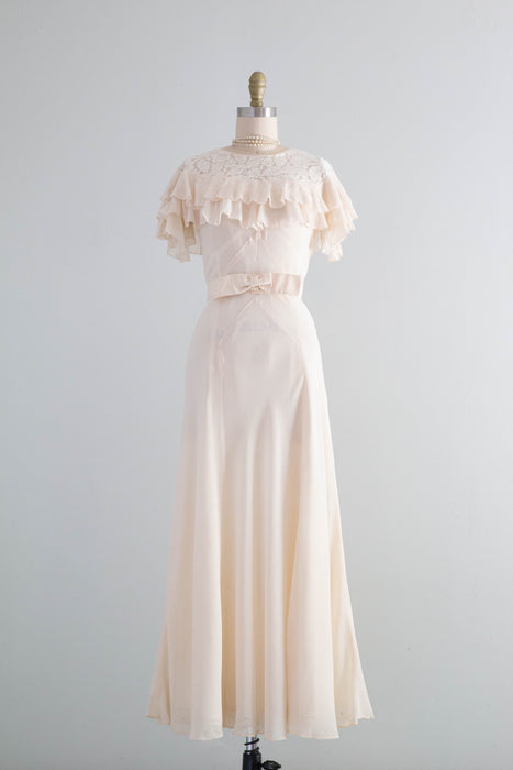 Elegant 1930's Cream Puff Silk Chiffon And Lace Bridal Gown / SM