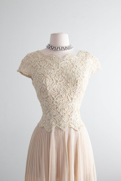 Lovely 1960's Carlye Soutache Lace Cocktail Bridal Dress / Small