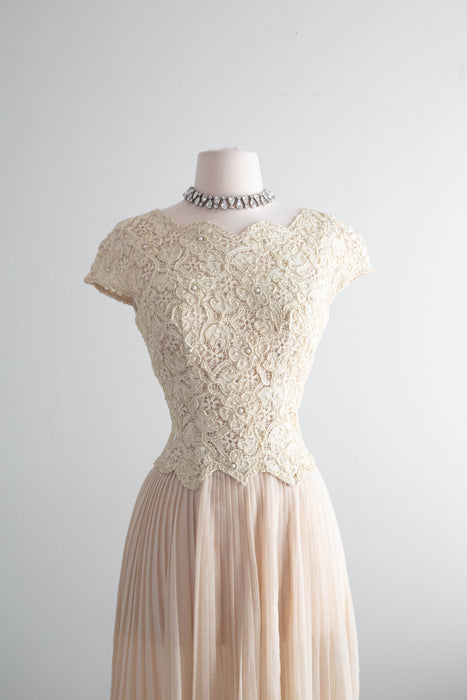 Lovely 1960's Carlye Soutache Lace Cocktail Bridal Dress / Small