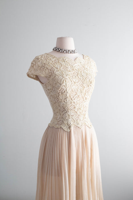 Lovely 1960's Carlye Soutache Lace Cocktail Bridal Dress / Small