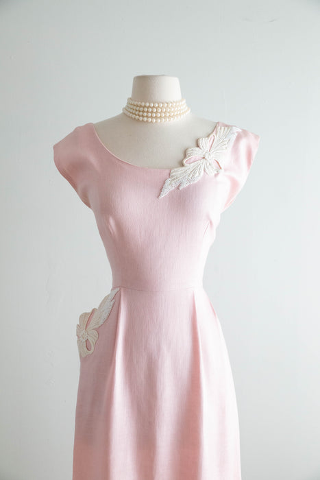 Lovely 1950's Palest Pink Linen Cocktail Dress With Beaded Pocket & Applique / M