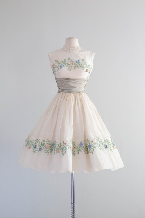 Vintage Embroidered Organdy Party Dress With Floral Applique / XS Xtabay Vintage Vintage Embroidered Organdy Party Dress With Floral Applique / XS Xtabay Vintage