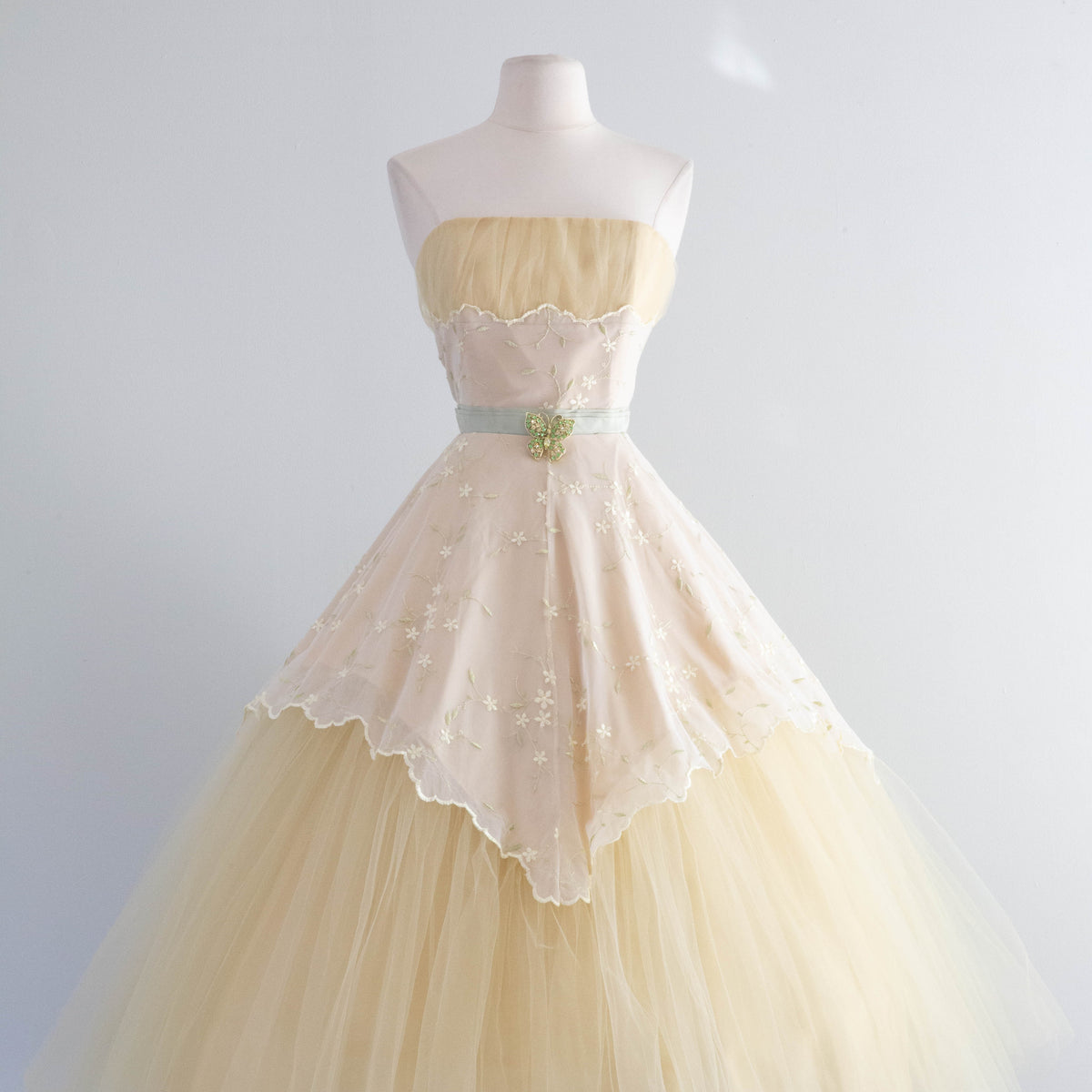 Ethereal 1950's Style Fairy Party Dress / Medium  Xtabay Vintage