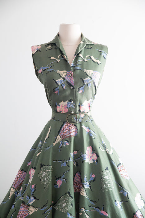 FAN-tastic Rare 1950's Novelty Print Blouse and Skirt Set In Polished Cotton With Glittering Fans / M