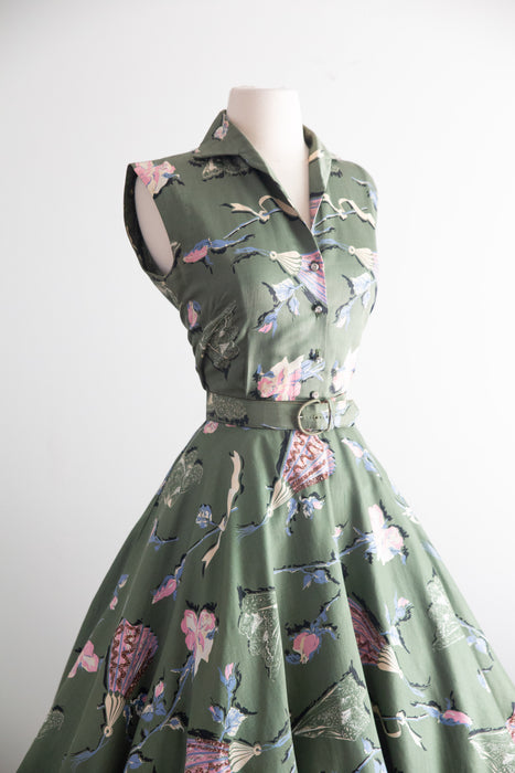 FAN-tastic Rare 1950's Novelty Print Blouse and Skirt Set In Polished Cotton With Glittering Fans / M