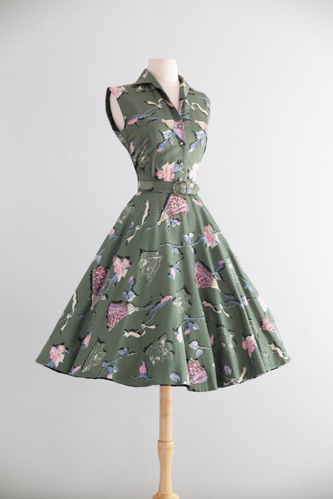 FAN-tastic Rare 1950's Novelty Print Blouse and Skirt Set In Polished Cotton With Glittering Fans / M