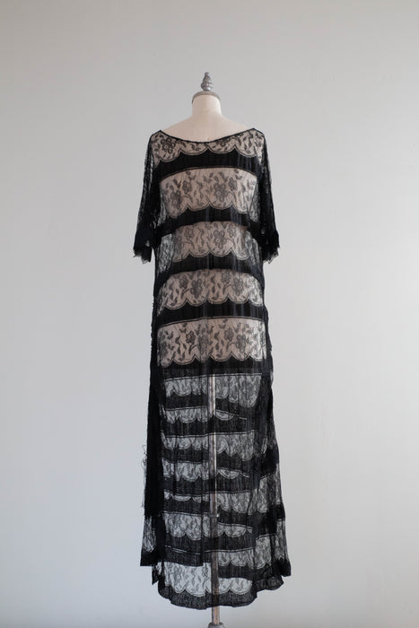 Exquisite 1920's Black French Lace Flapper Era Evening Dress / M