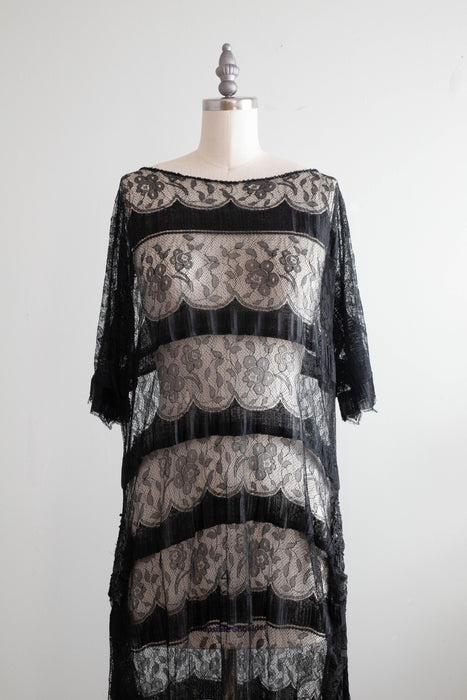 Exquisite 1920's Black French Lace Flapper Era Evening Dress / M