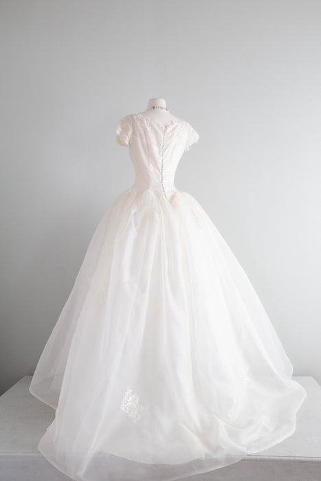 Breathtaking 1950's Ivory Couture Wedding Gown In Silk Organza / Small