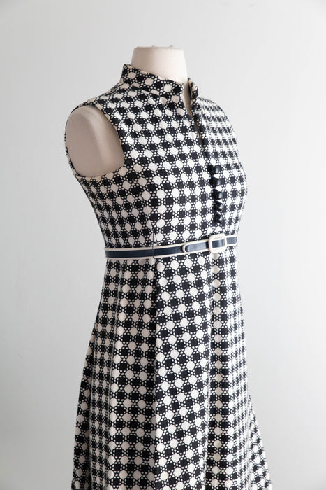 Fabulous 1960's Teal Traina Black & White Jacquard Mod Mini Dress / Small