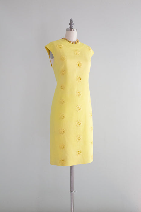 Darling 1960's Ivan Fredricks Sunflower Linen Shift Dress / Medium