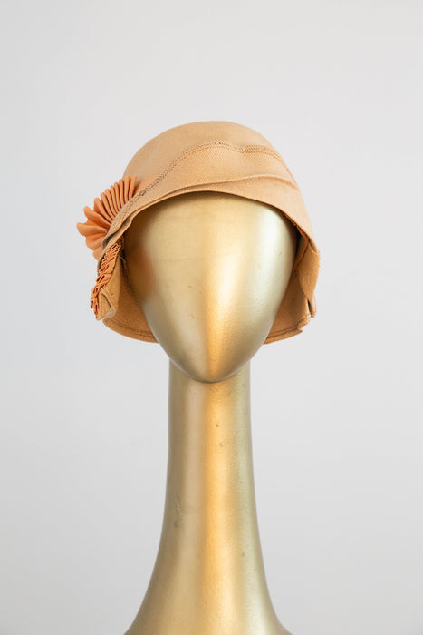 Rare 1920's Straw Cloche Hat By Style Queen / 22