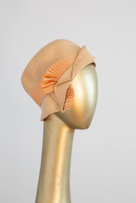 Rare 1920's Straw Cloche Hat By Style Queen / 22