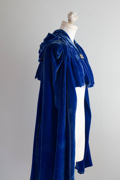 Stunning 1930's Sapphire Silk Velvet Evening Cape / OSFM