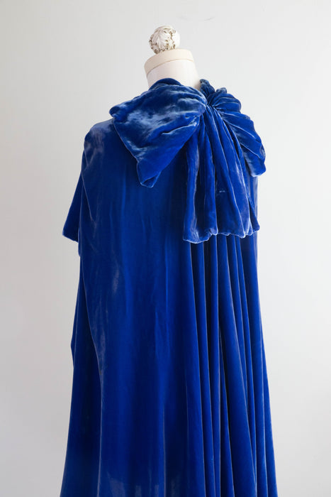 Stunning 1930's Sapphire Silk Velvet Evening Cape / OSFM