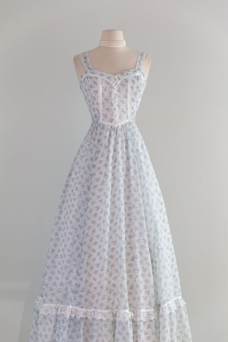 Vintage 1970's Gunne Sax Dress in Floral Cotton with Lace Corset Bodice / SM