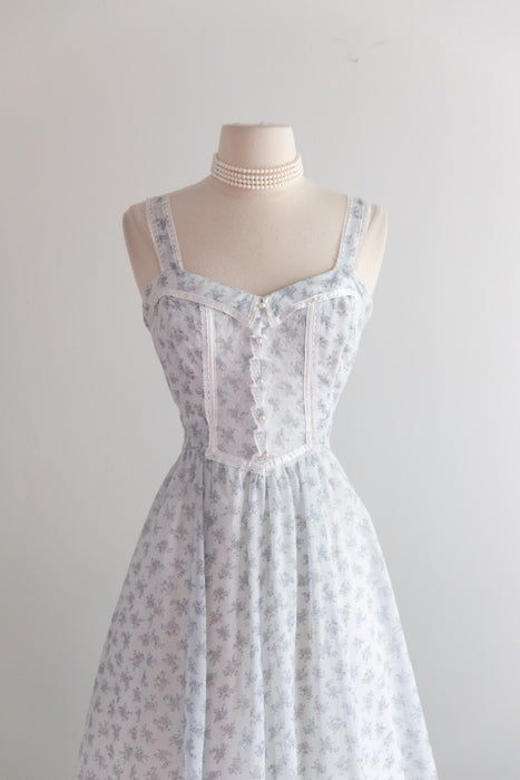 Vintage 1970's Gunne Sax Dress in Floral Cotton with Lace Corset Bodice / SM