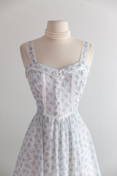 Vintage 1970's Gunne Sax Dress in Floral Cotton with Lace Corset Bodice / SM