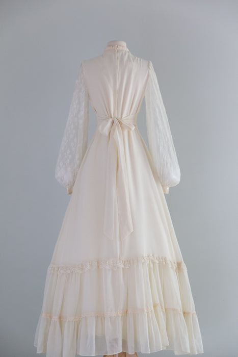 Vintage 1970's Gunne Sax Dress Wedding Gown With Billowing Lace Sleeves / SM