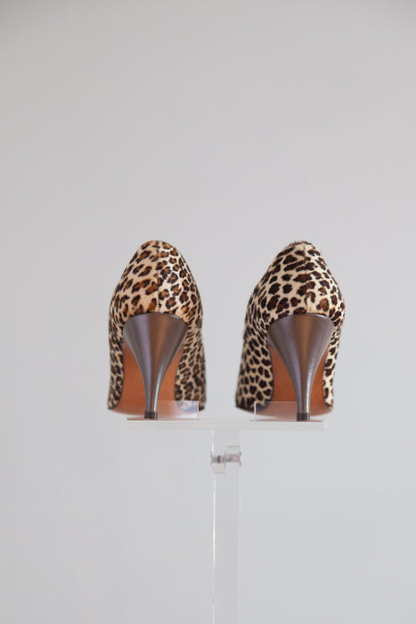 Early 1960's Henry Waters "Shoes of Consequence" NOS Leopard Print Pumps / 5.5 m