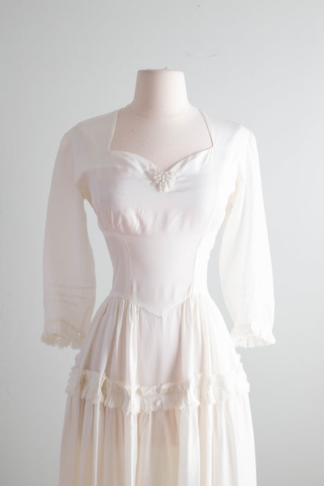 Romantic 1940's Wedding Dress With Ruffles and Flowing Skirt / Small