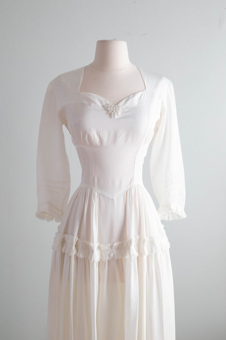 Romantic 1940's Wedding Dress With Ruffles and Flowing Skirt / Small