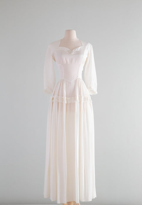 Romantic 1940's Wedding Dress With Ruffles and Flowing Skirt / Small