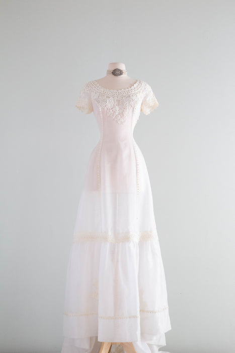 Beautiful 1960's William Cahill Wedding Gown With Floral Applique'/ Small