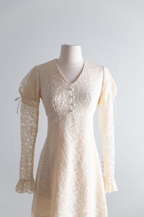 Darling 1960's Mini Mod Ivory Lace Wedding Dress / S