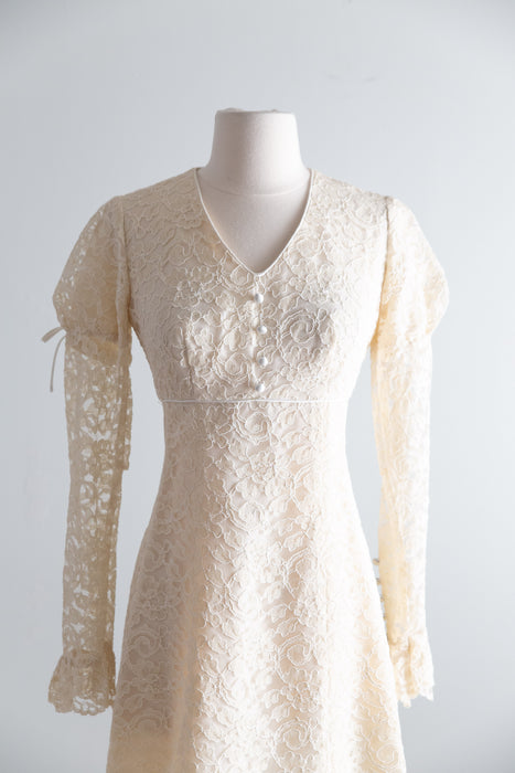 Darling 1960's Mini Mod Ivory Lace Wedding Dress / S
