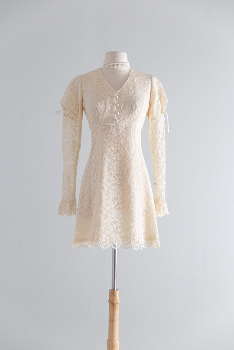 Darling 1960's Mini Mod Ivory Lace Wedding Dress / S
