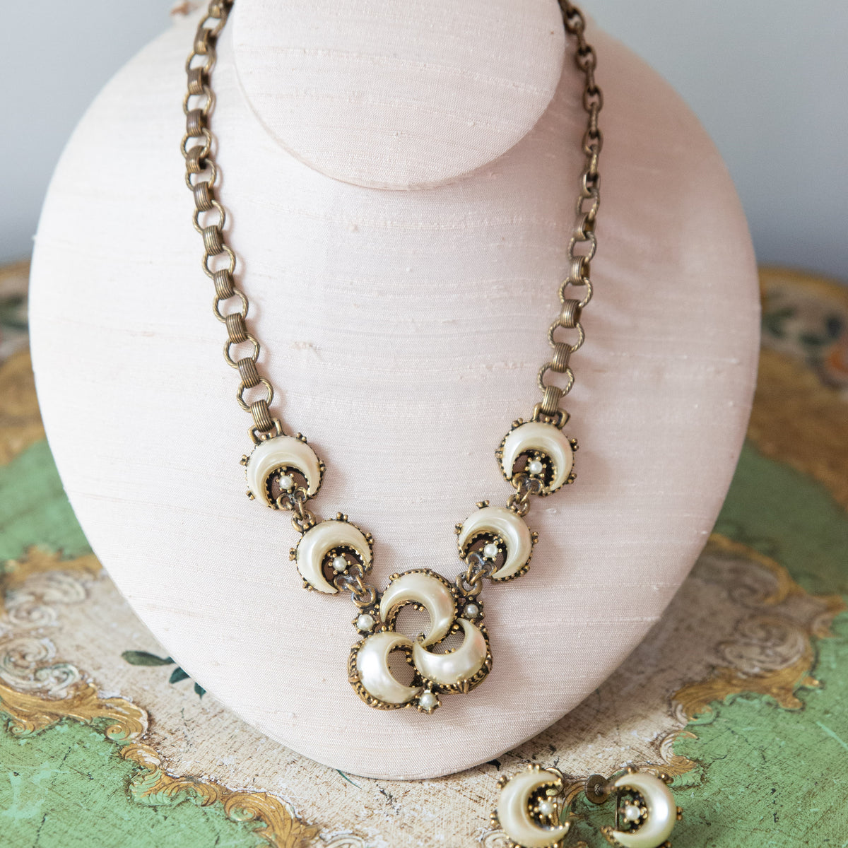 Romantic 1950's Victorian Revival Crescent Moon Pearls Necklace