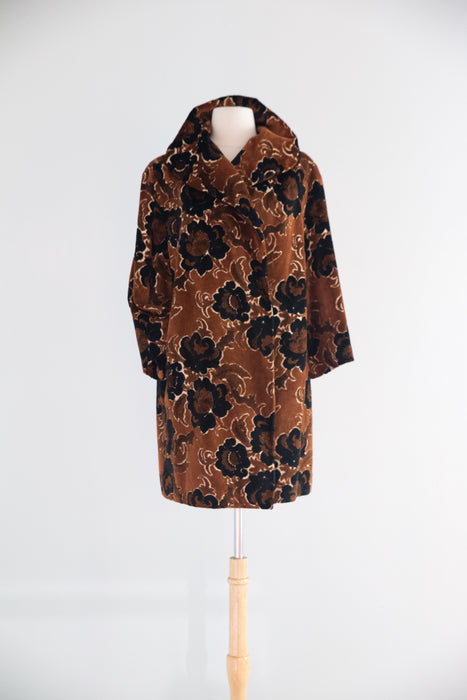 Fabulous 1960's Autumnal Floral Velveteen Tapestry Coat / OS