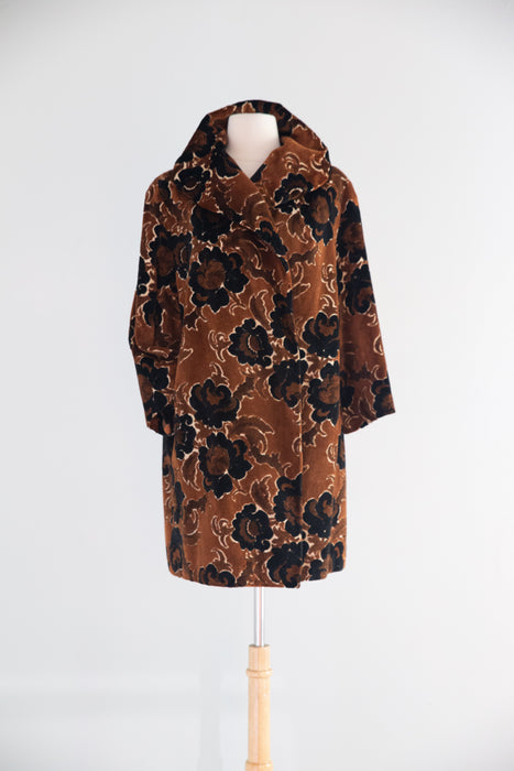 Fabulous 1960's Autumnal Floral Velveteen Tapestry Coat / OS