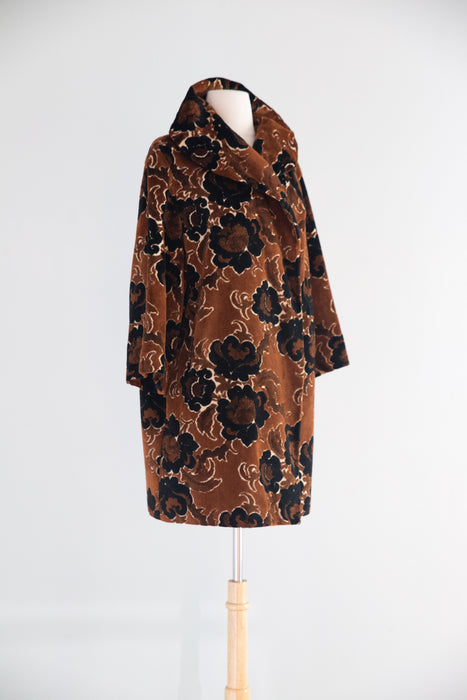 Fabulous 1960's Autumnal Floral Velveteen Tapestry Coat / OS