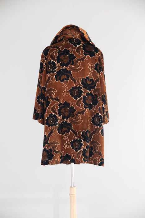 Fabulous 1960's Autumnal Floral Velveteen Tapestry Coat / OS