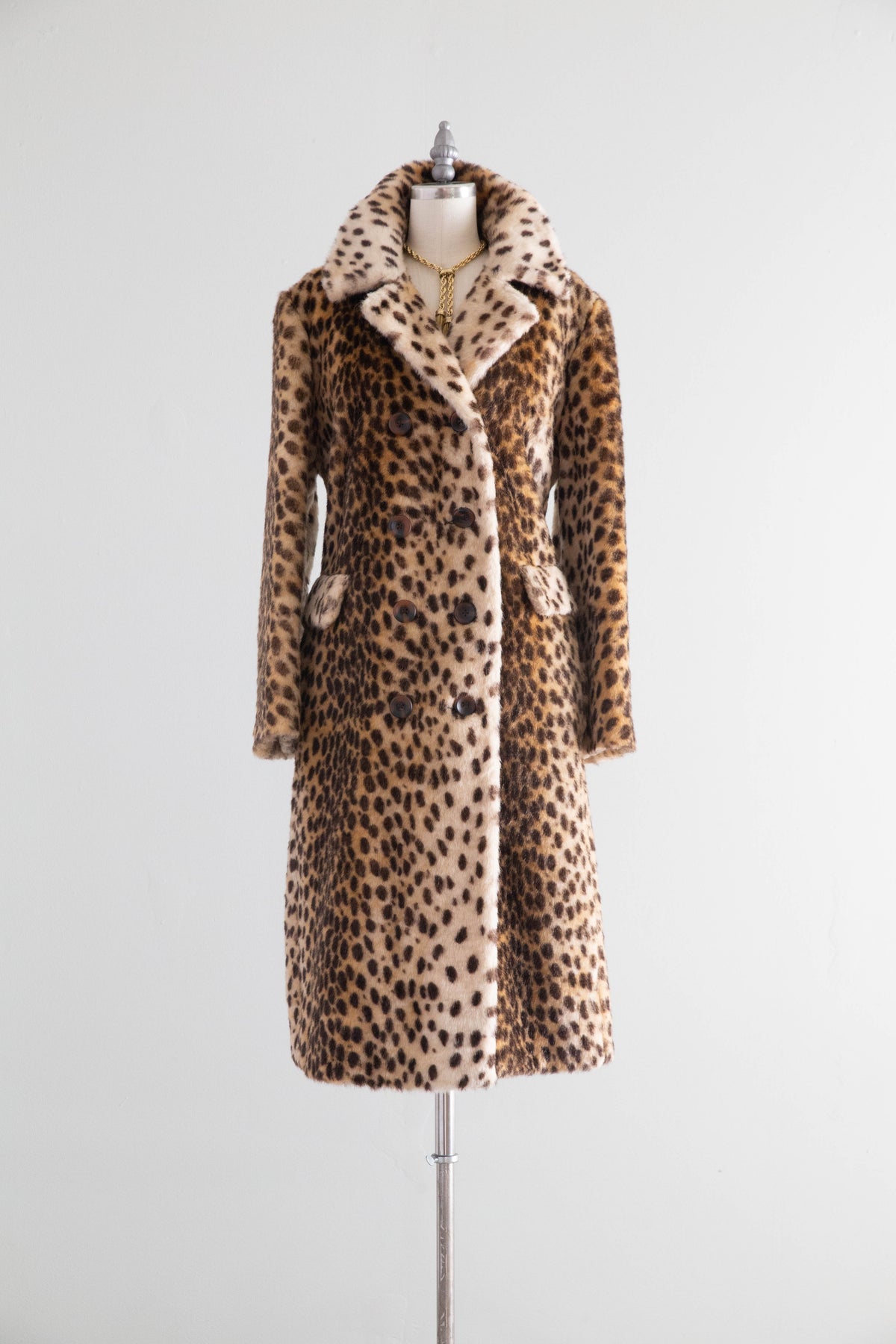 Glamorous 1960's Cheetah Print Faux Fur Coat by Ed Millstein / M