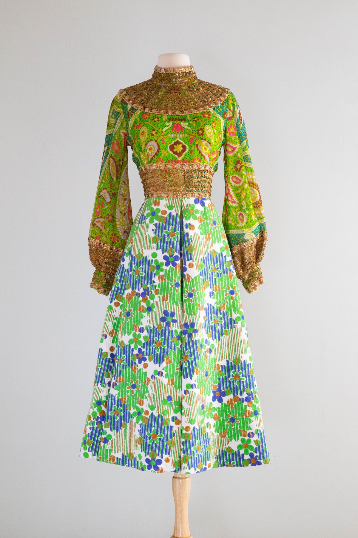 Fabulous Late 1960's Ronald Amey Psychedelic Fever Dream Dress