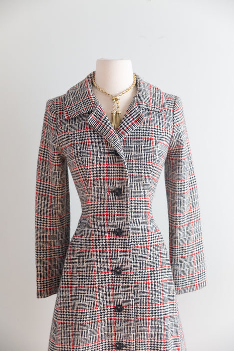 Timeless Chic 1960's I.Magnin Wool Houndstooth Coat / SM
