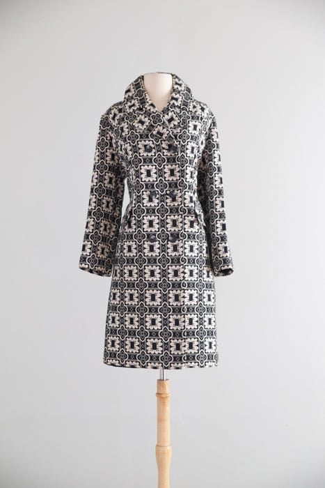 Fab 1960's Black & White Op Art Tapestry Coat / ML