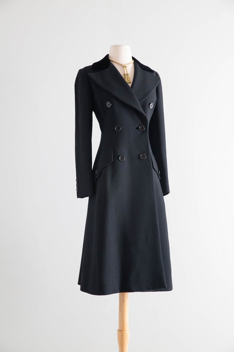 Impeccable 1960's Black Wool Coat With Velvet Collar From Joseph Stein / M